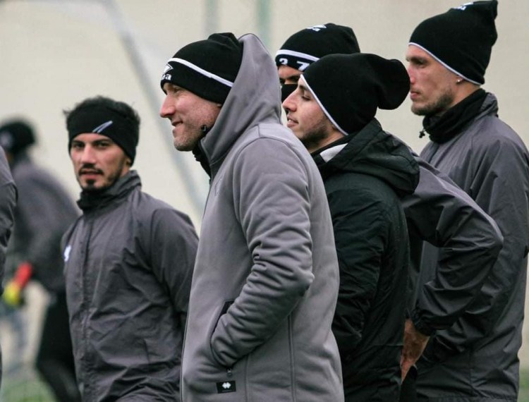 "Neftçi" "Qarabağ"la matça itkilərlə çıxacaq