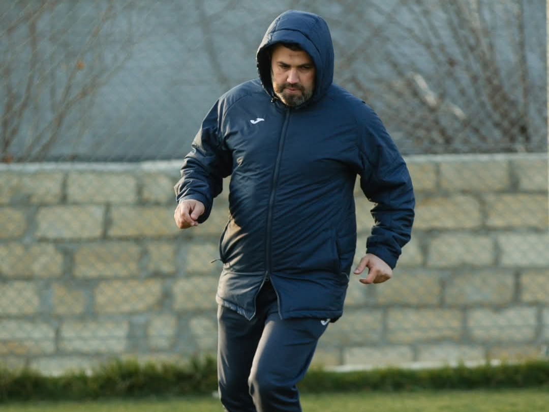 "Müdaifəyə çəkilmədik, qollarımızı vurub qələbə qazandıq"