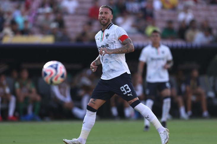 Serxio Ramos Meksika klubundan ayrıldığını açıqladı