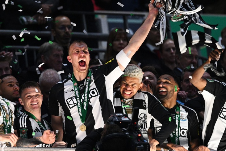 "Nyukasl" ən azı iki futbolçusunu satmaq məcburiyyətindədir