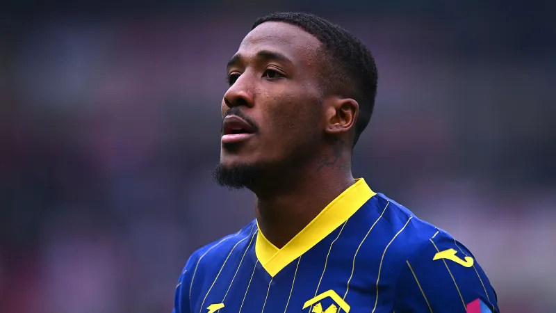 İtaliya çempionatının ən sürətli futbolçusu İngiltərə klubuna transfer oldu