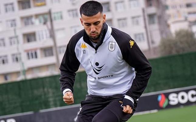 "Neftçi"nin baş məşqçisi və hücumçusu derbini buraxacaq