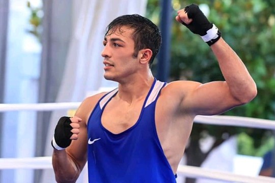 Azərbaycan boksçusu AÇ-də bürünc medal qazandı
