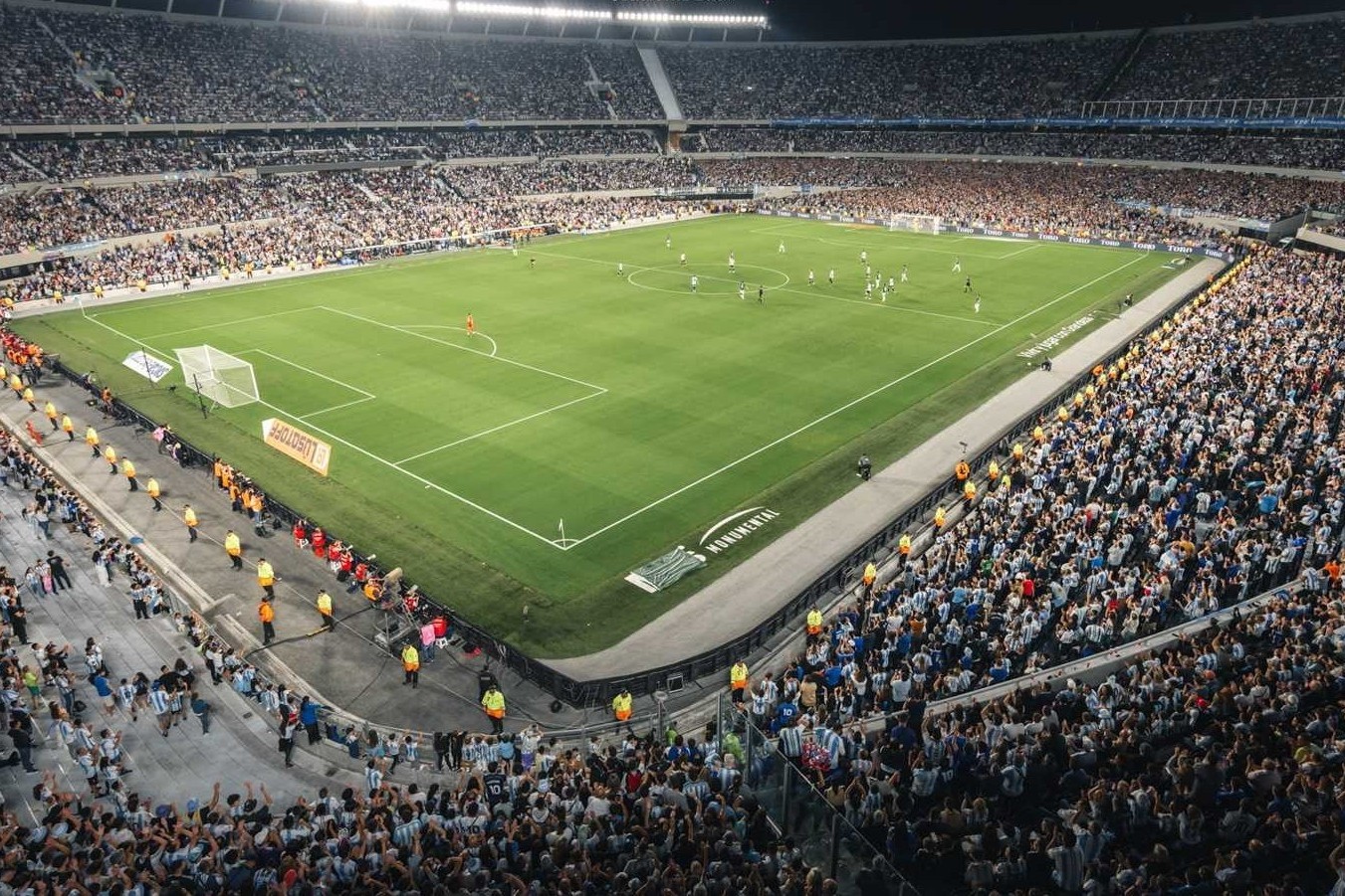 "River Pleyt" bu göstəriciyə görə ötən il hamını qabaqlayıb