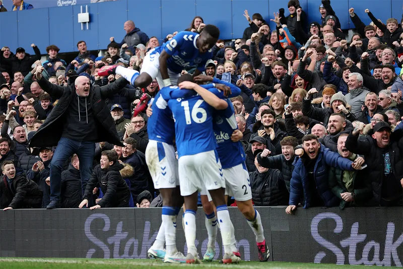 "Everton" 35 milyon funt sterlinq cərimələndi