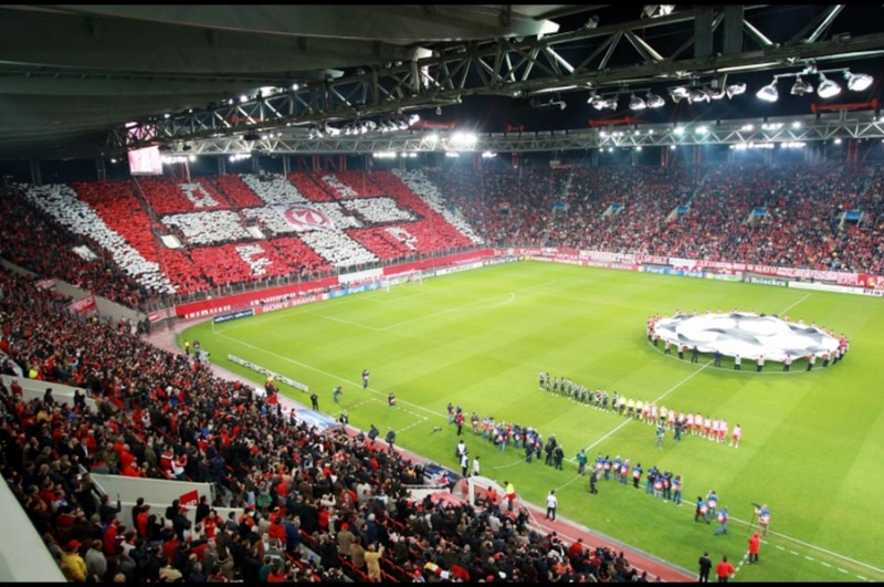 “Qarabağ” fanatları Pireydə yerli azarkeşlərin hücumuna məruz qaldı - VİDEO