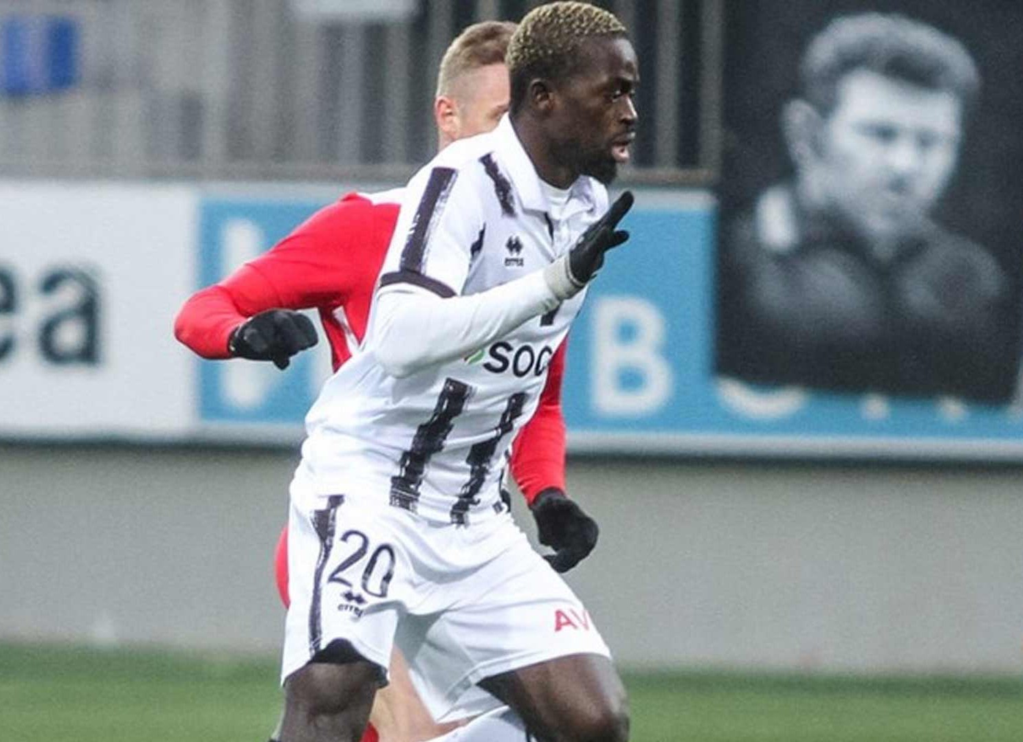 "Neftçi" legionerini əvəzedici komandasına göndərib