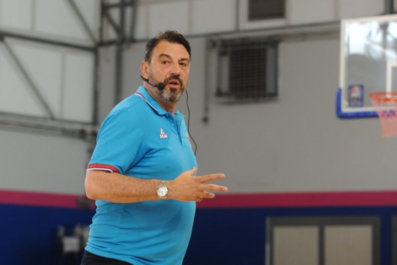 Azərbaycan yığmasında yeni baş məşqçi