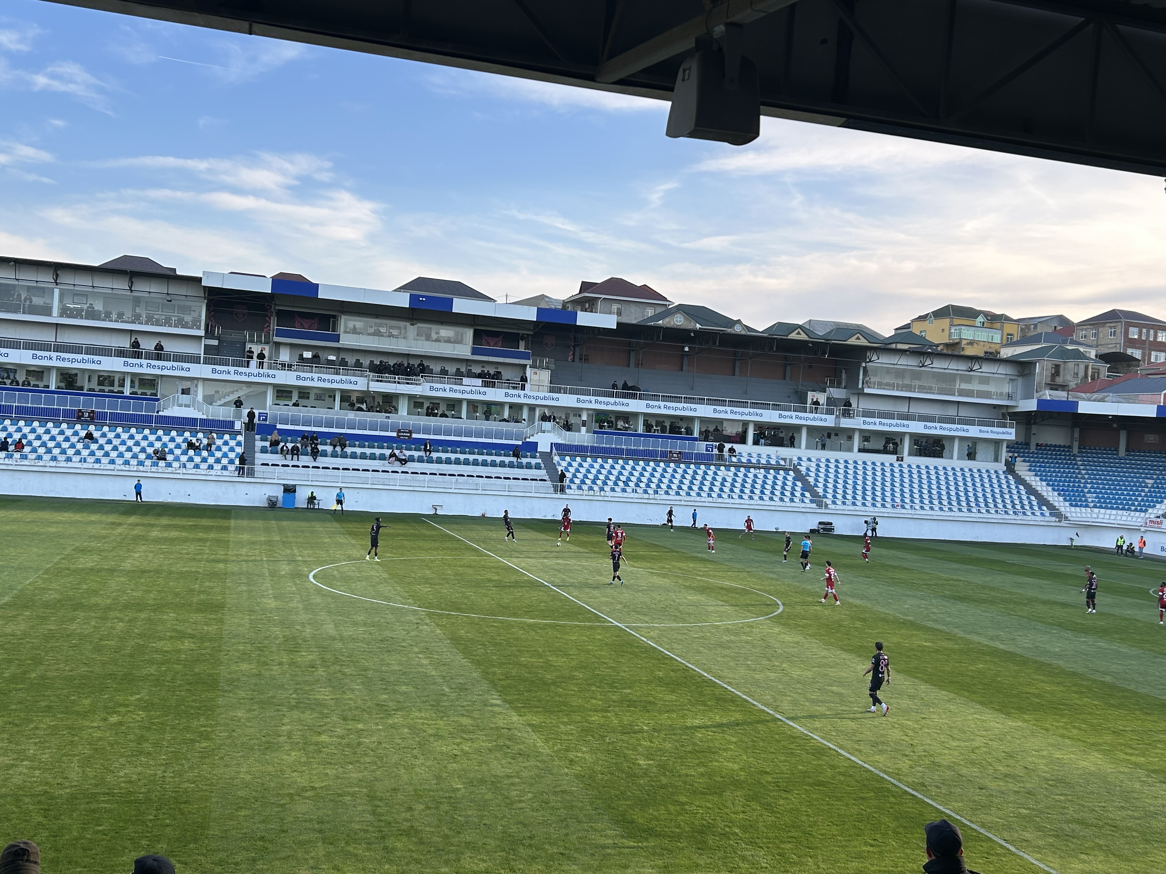 "Bayquşlar" "qartallar"ı qonaq edir - Oyun başladı