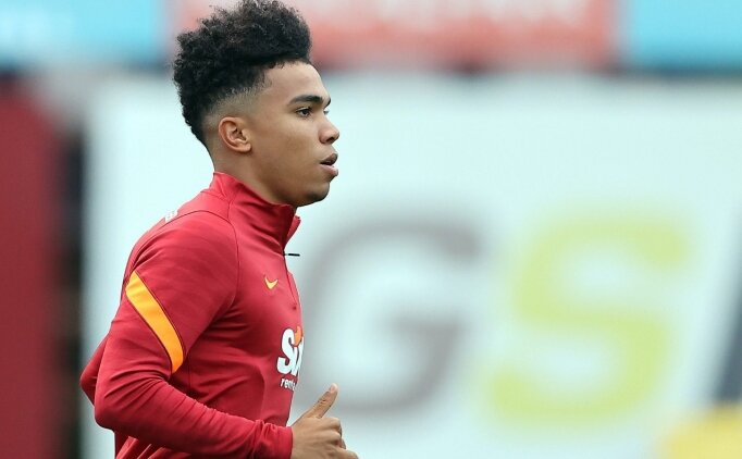 “Qalatasaray”da ayrılıq