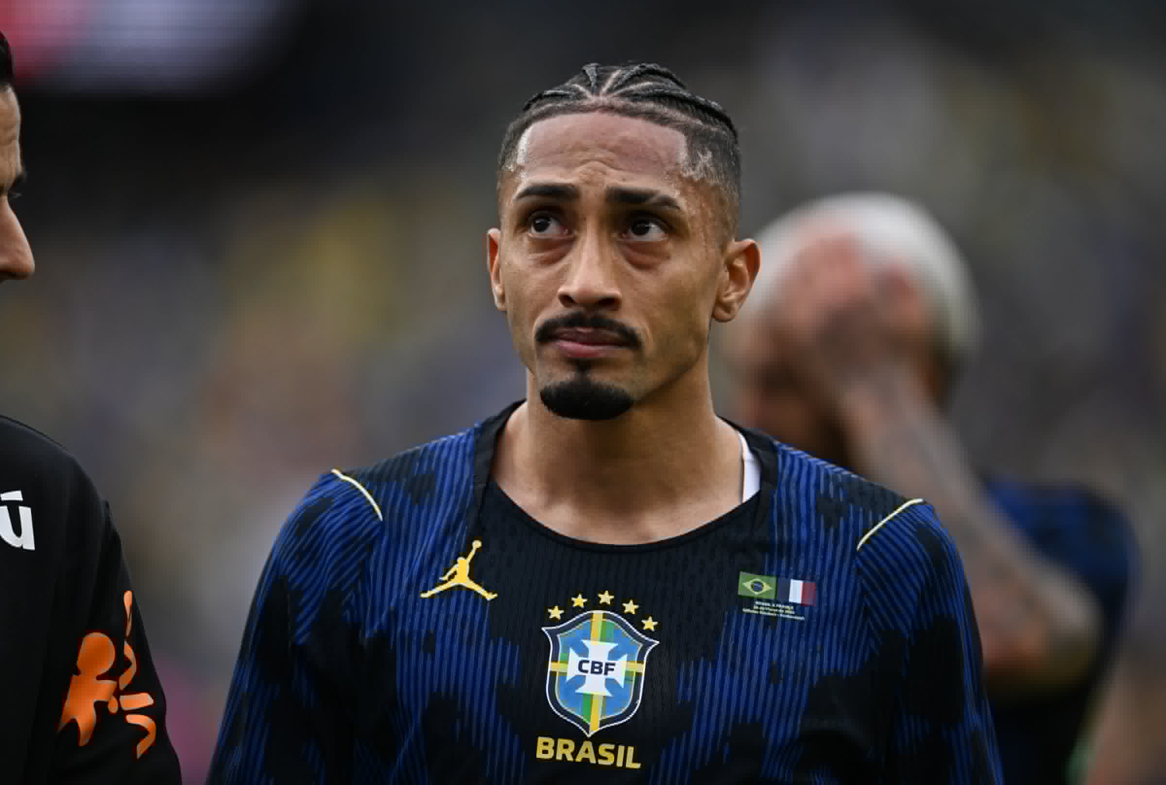 Rafinya əzələ problemi ilə qarşılaşıb