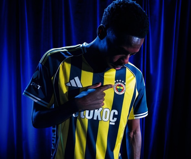 "Fənərbaxça" niderlandlı futbolçunu heyətinə qatdı - RƏSMİ