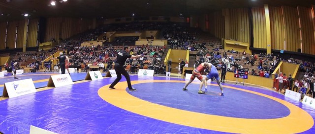 Sərbəst güləşçilərimiz Bolqarıstanda 3 medal qazanıb